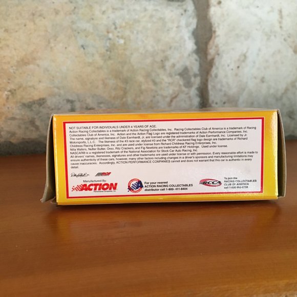 DALE EARNHARDT JR 1:64 NUTTER BUTTER NILLA WAFERS DIECAST CAR - Picture 7 of 7